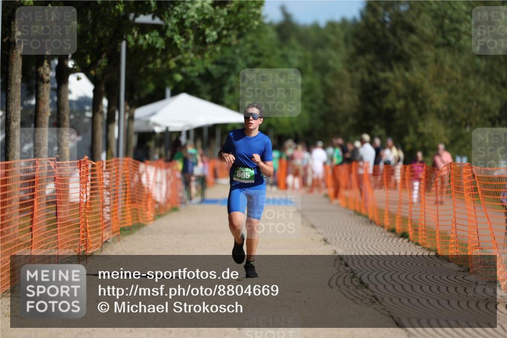 07.09.2025 - 19. Norderstedt Triathlon Michael Strokosch http://msf.ph/oto/8804669 07.09.2025 11:05:19 Laufen 107, 665 meine-sportfotos.de