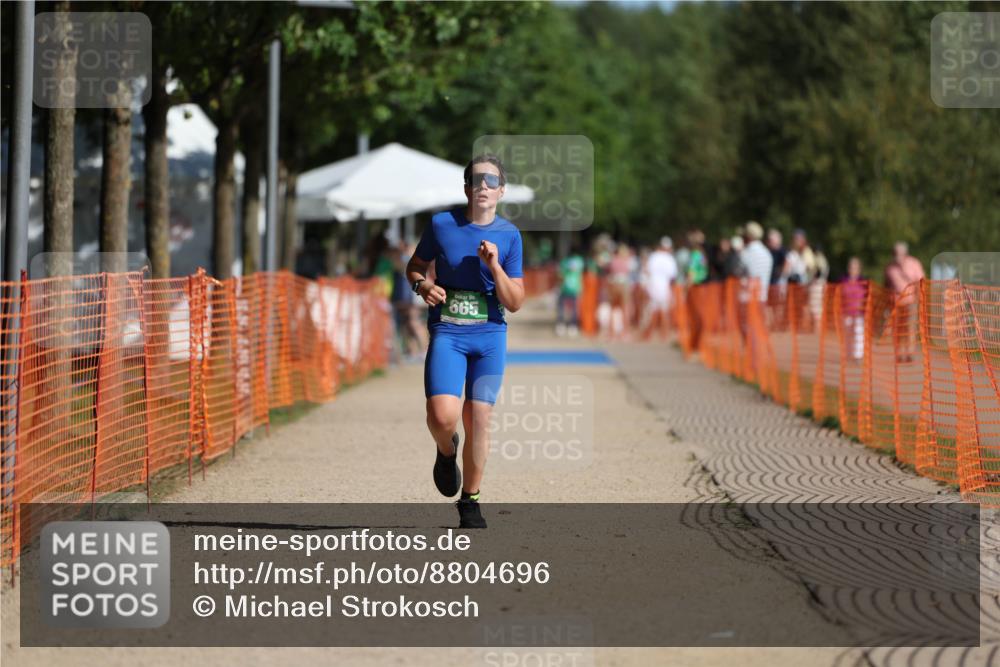 07.09.2025 - 19. Norderstedt Triathlon Michael Strokosch http://msf.ph/oto/8804696 07.09.2025 11:05:20 Laufen 107, 665 meine-sportfotos.de
