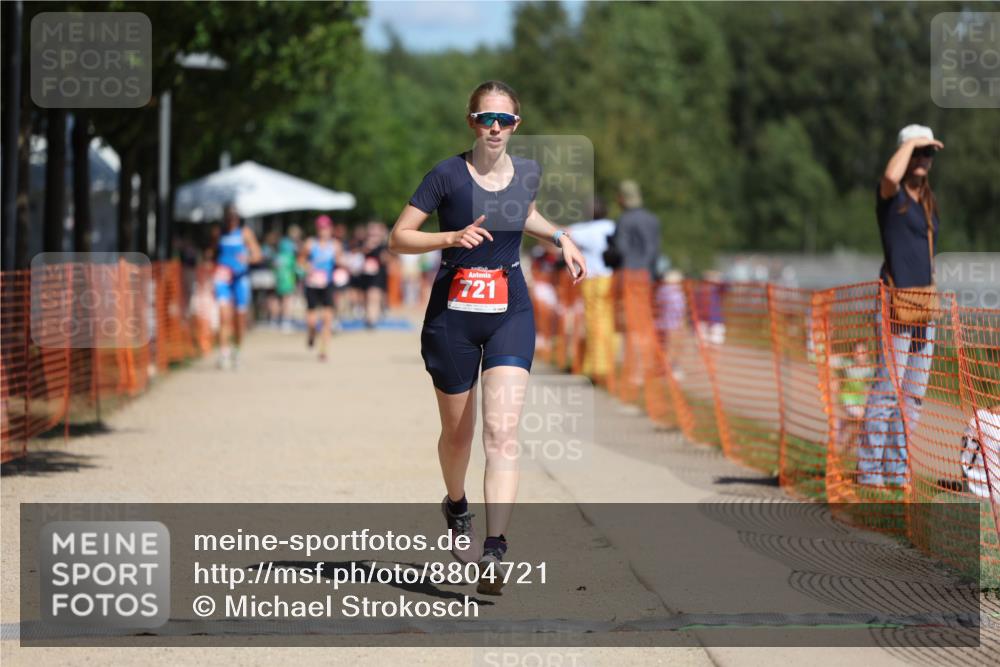 07.09.2025 - 19. Norderstedt Triathlon Michael Strokosch http://msf.ph/oto/8804721 07.09.2025 12:36:48 Laufen 721 meine-sportfotos.de