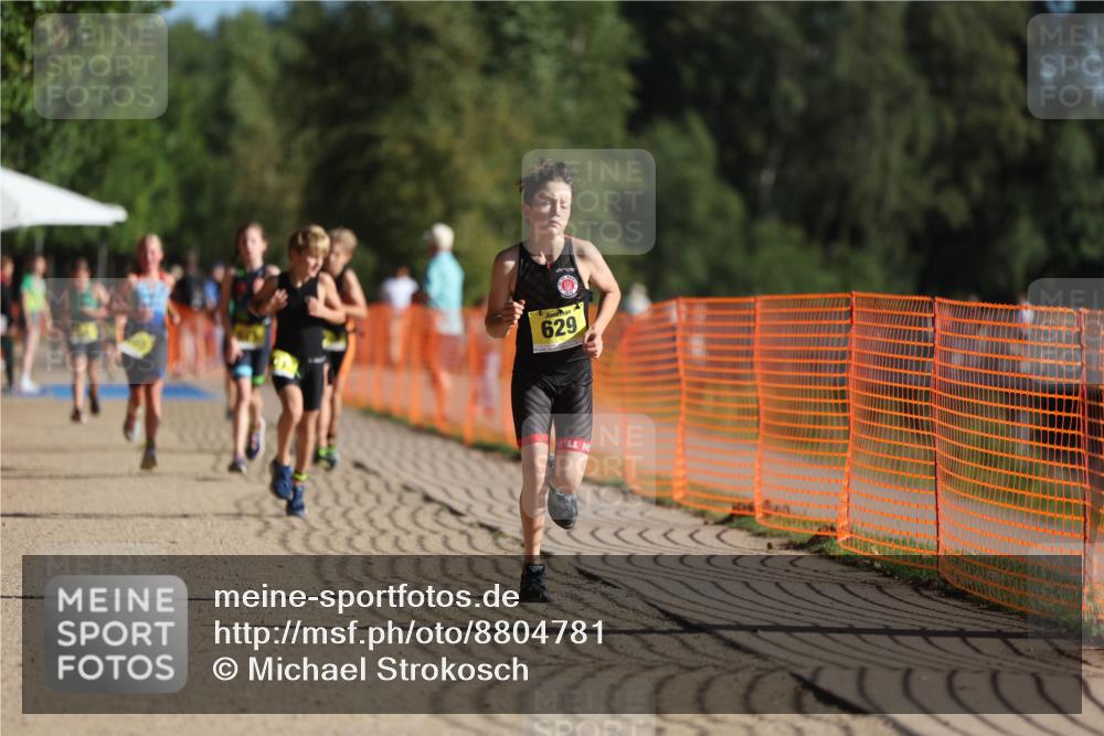 07.09.2025 - 19. Norderstedt Triathlon Michael Strokosch http://msf.ph/oto/8804781 07.09.2025 09:44:31 Laufen 566, 601, 614, 629 meine-sportfotos.de