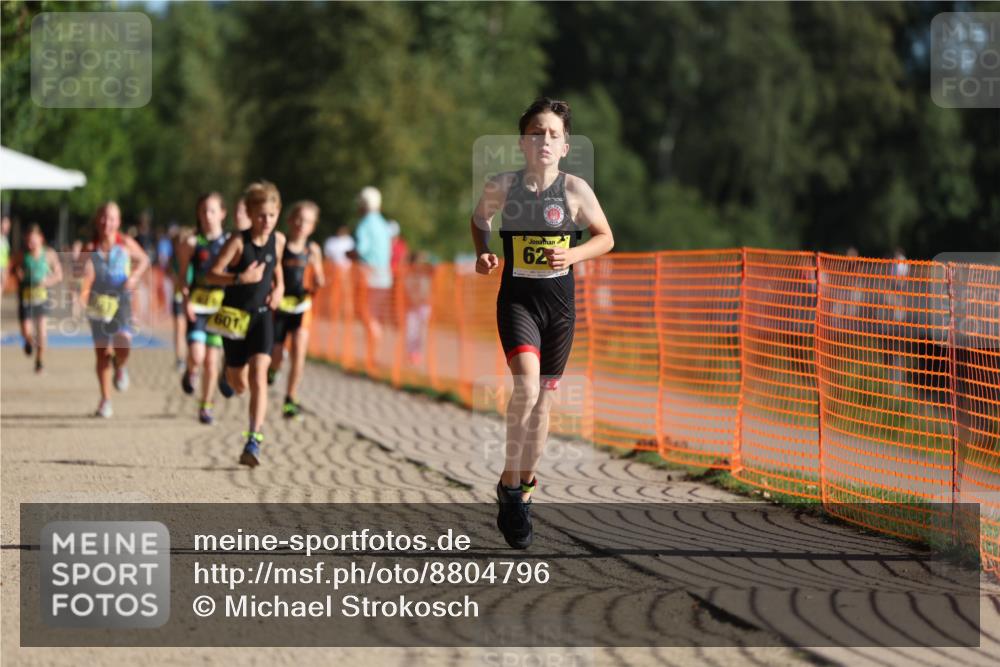07.09.2025 - 19. Norderstedt Triathlon Michael Strokosch http://msf.ph/oto/8804796 07.09.2025 09:44:31 Laufen 566, 601, 614, 629 meine-sportfotos.de