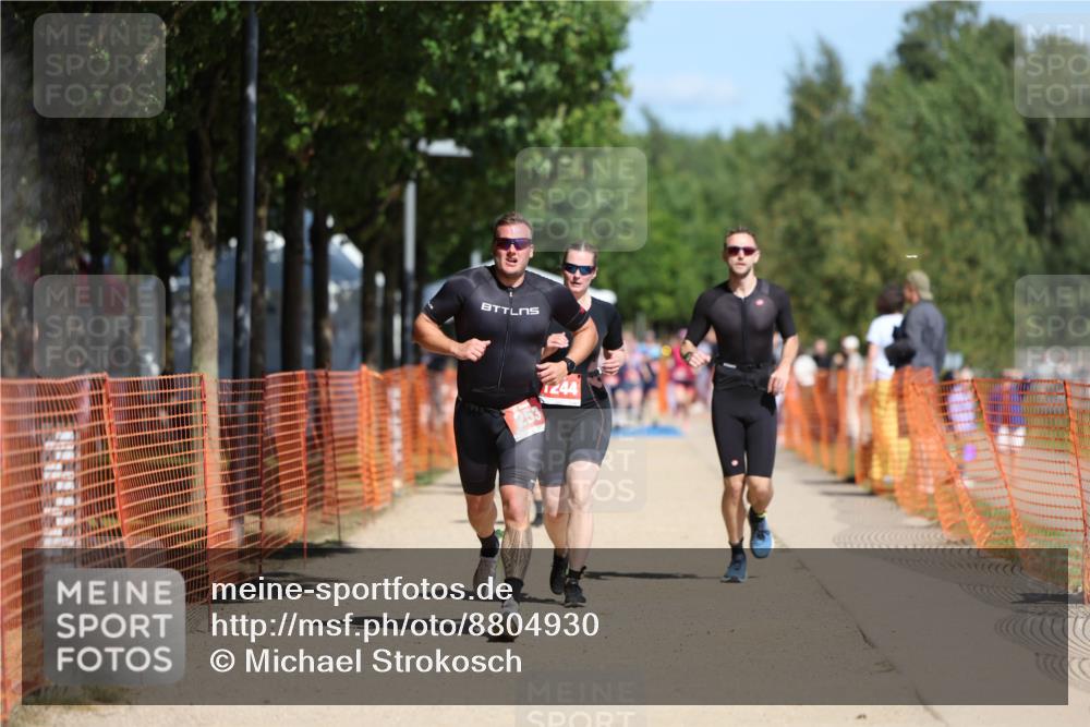 07.09.2025 - 19. Norderstedt Triathlon Michael Strokosch http://msf.ph/oto/8804930 07.09.2025 12:37:03 Laufen 253, 260, 738, 1244, 1248, 1369 meine-sportfotos.de