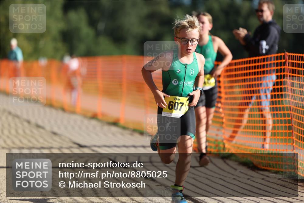 07.09.2025 - 19. Norderstedt Triathlon Michael Strokosch http://msf.ph/oto/8805025 07.09.2025 09:44:45 Laufen 559, 598, 603, 607, 618 meine-sportfotos.de