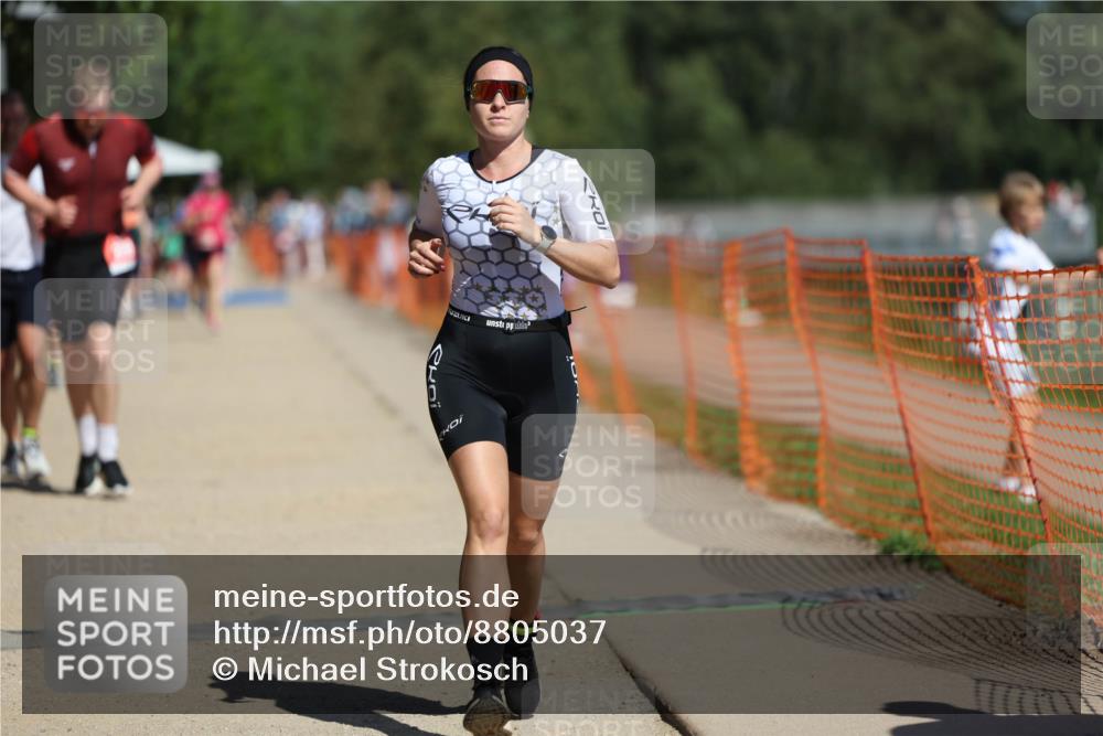 07.09.2025 - 19. Norderstedt Triathlon Michael Strokosch http://msf.ph/oto/8805037 07.09.2025 12:37:11 Laufen 260, 280, 719, 738, 861, 1244 meine-sportfotos.de