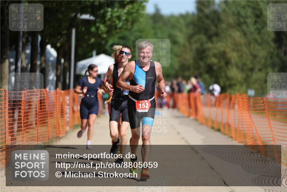 07.09.2025 - 19. Norderstedt Triathlon Michael Strokosch http://msf.ph/oto/8805059 07.09.2025 12:07:22 Laufen 152, 1200, 1314, 1368 meine-sportfotos.de