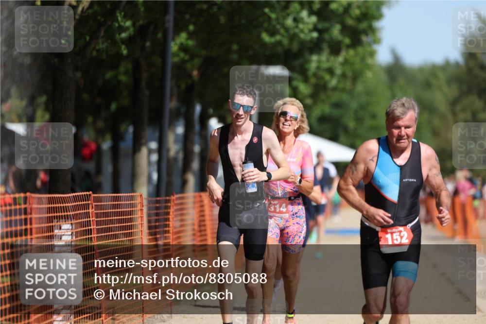 07.09.2025 - 19. Norderstedt Triathlon Michael Strokosch http://msf.ph/oto/8805088 07.09.2025 12:07:23 Laufen 152, 1200, 1314, 1368 meine-sportfotos.de