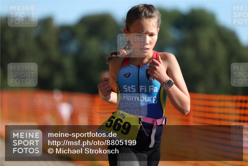 07.09.2025 - 19. Norderstedt Triathlon Michael Strokosch http://msf.ph/oto/8805199 07.09.2025 09:44:57 Laufen 569, 576, 598 meine-sportfotos.de
