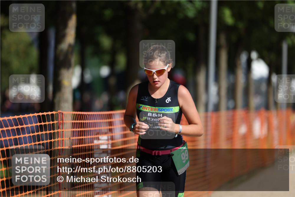 07.09.2025 - 19. Norderstedt Triathlon Michael Strokosch http://msf.ph/oto/8805203 07.09.2025 11:07:59 Laufen 99 meine-sportfotos.de