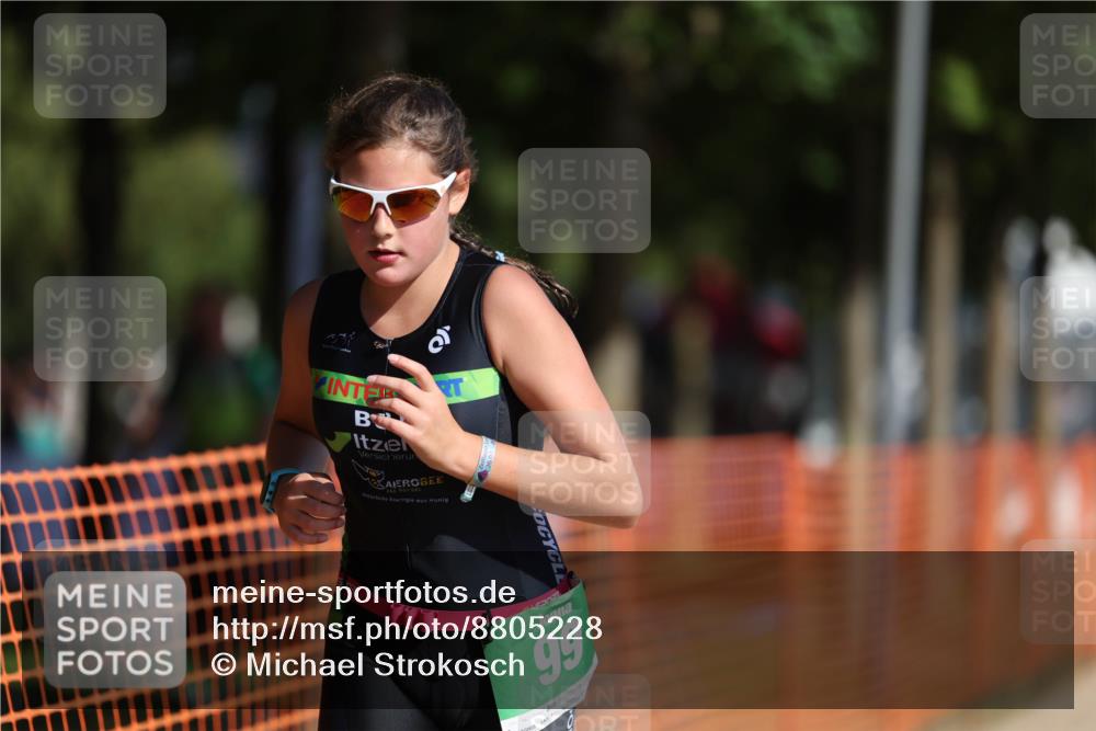 07.09.2025 - 19. Norderstedt Triathlon Michael Strokosch http://msf.ph/oto/8805228 07.09.2025 11:08:00 Laufen 99 meine-sportfotos.de