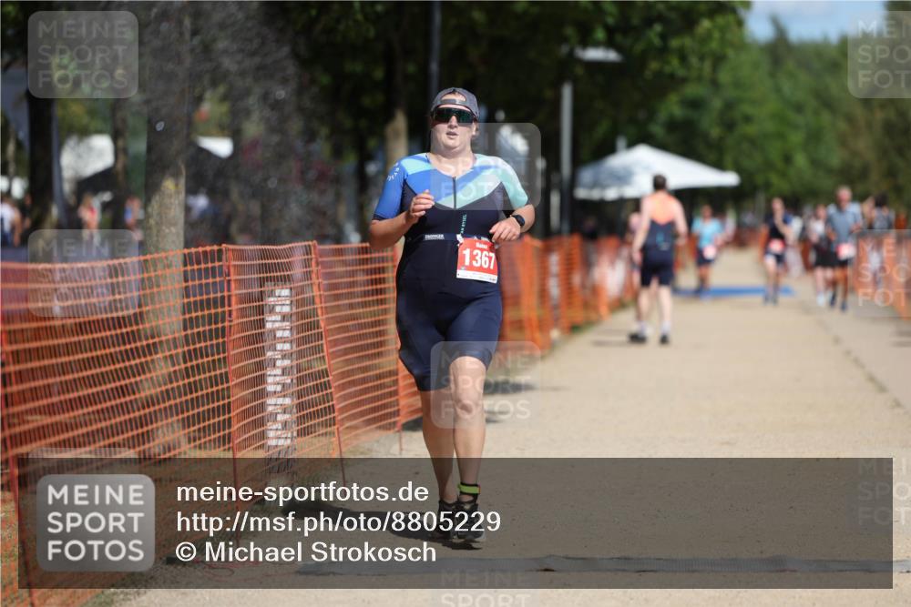 07.09.2025 - 19. Norderstedt Triathlon Michael Strokosch http://msf.ph/oto/8805229 07.09.2025 12:37:24 Laufen 1339, 1367 meine-sportfotos.de