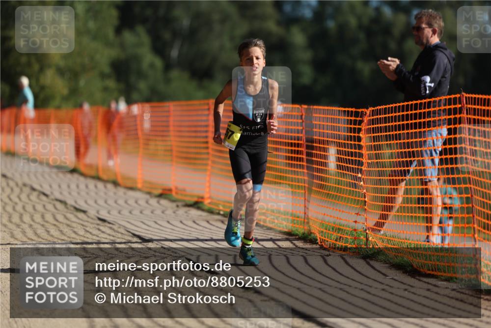 07.09.2025 - 19. Norderstedt Triathlon Michael Strokosch http://msf.ph/oto/8805253 07.09.2025 09:45:06 Laufen 567 meine-sportfotos.de