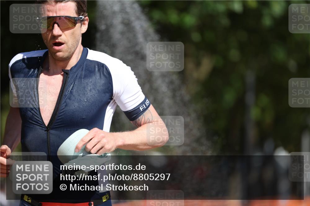 07.09.2025 - 19. Norderstedt Triathlon Michael Strokosch http://msf.ph/oto/8805297 07.09.2025 12:07:34 Laufen 768 meine-sportfotos.de
