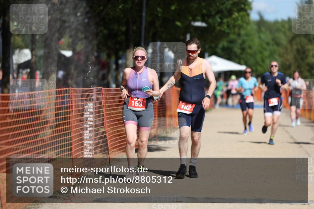 07.09.2025 - 19. Norderstedt Triathlon Michael Strokosch http://msf.ph/oto/8805312 07.09.2025 12:37:35 Laufen 162, 163, 192, 699, 761 meine-sportfotos.de