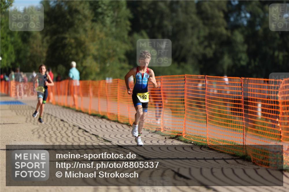 07.09.2025 - 19. Norderstedt Triathlon Michael Strokosch http://msf.ph/oto/8805337 07.09.2025 09:45:13 Laufen 567, 592 meine-sportfotos.de