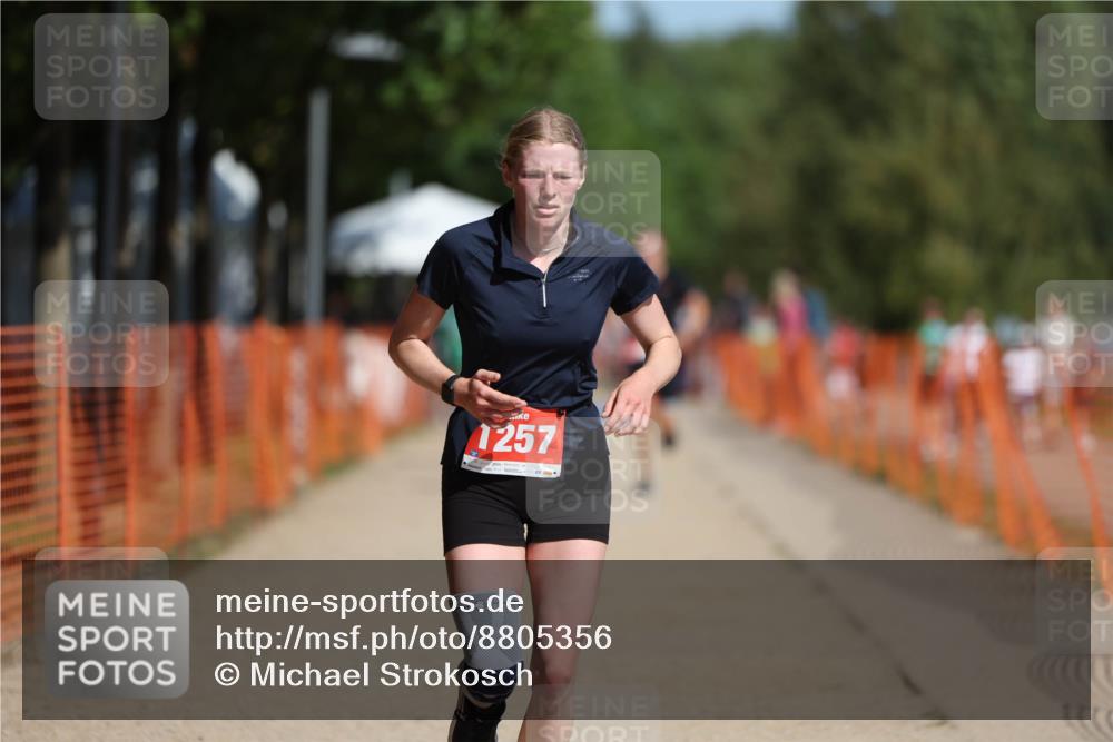 07.09.2025 - 19. Norderstedt Triathlon Michael Strokosch http://msf.ph/oto/8805356 07.09.2025 12:07:54 Laufen 1223, 1257 meine-sportfotos.de