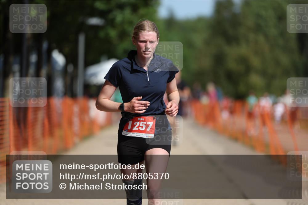 07.09.2025 - 19. Norderstedt Triathlon Michael Strokosch http://msf.ph/oto/8805370 07.09.2025 12:07:54 Laufen 1223, 1257 meine-sportfotos.de