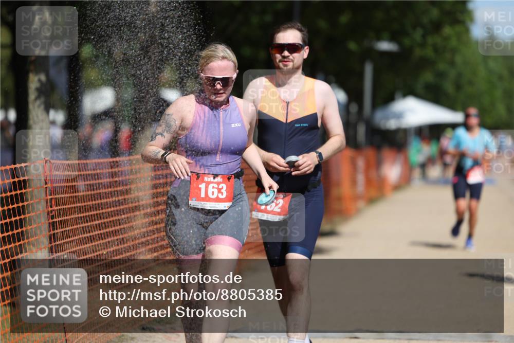 07.09.2025 - 19. Norderstedt Triathlon Michael Strokosch http://msf.ph/oto/8805385 07.09.2025 12:37:38 Laufen 162, 163, 192, 699, 761 meine-sportfotos.de