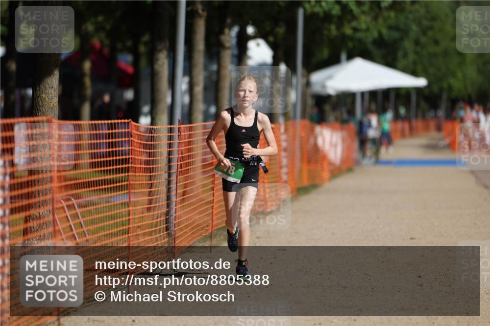 07.09.2025 - 19. Norderstedt Triathlon Michael Strokosch http://msf.ph/oto/8805388 07.09.2025 11:08:33 Laufen 78, 653 meine-sportfotos.de