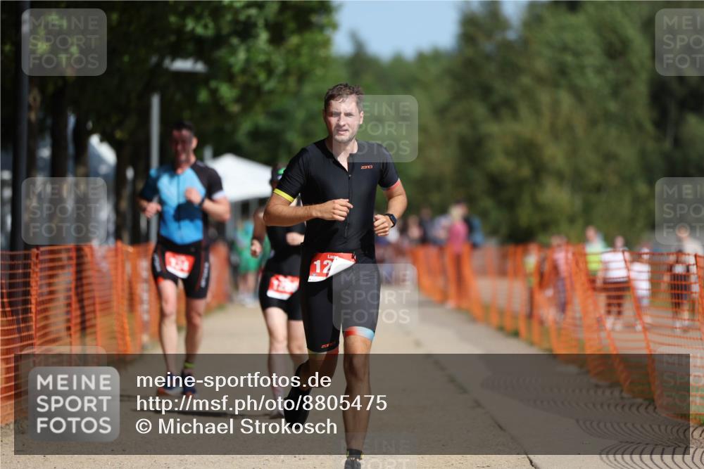 07.09.2025 - 19. Norderstedt Triathlon Michael Strokosch http://msf.ph/oto/8805475 07.09.2025 12:08:00 Laufen 734, 1223, 1288 meine-sportfotos.de