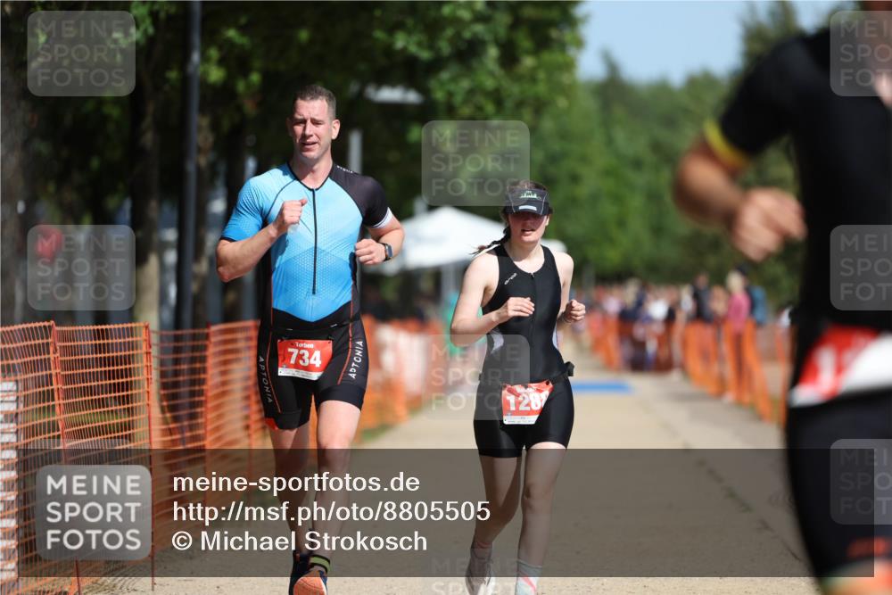 07.09.2025 - 19. Norderstedt Triathlon Michael Strokosch http://msf.ph/oto/8805505 07.09.2025 12:08:02 Laufen 734, 1223, 1288 meine-sportfotos.de