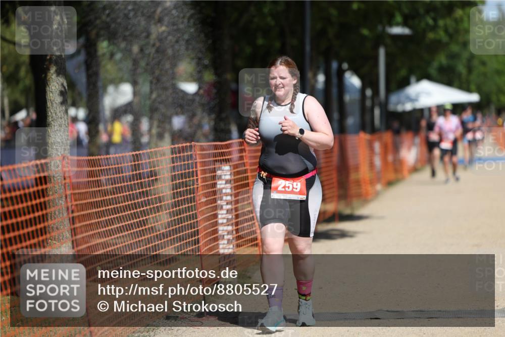 07.09.2025 - 19. Norderstedt Triathlon Michael Strokosch http://msf.ph/oto/8805527 07.09.2025 12:37:47 Laufen 259 meine-sportfotos.de