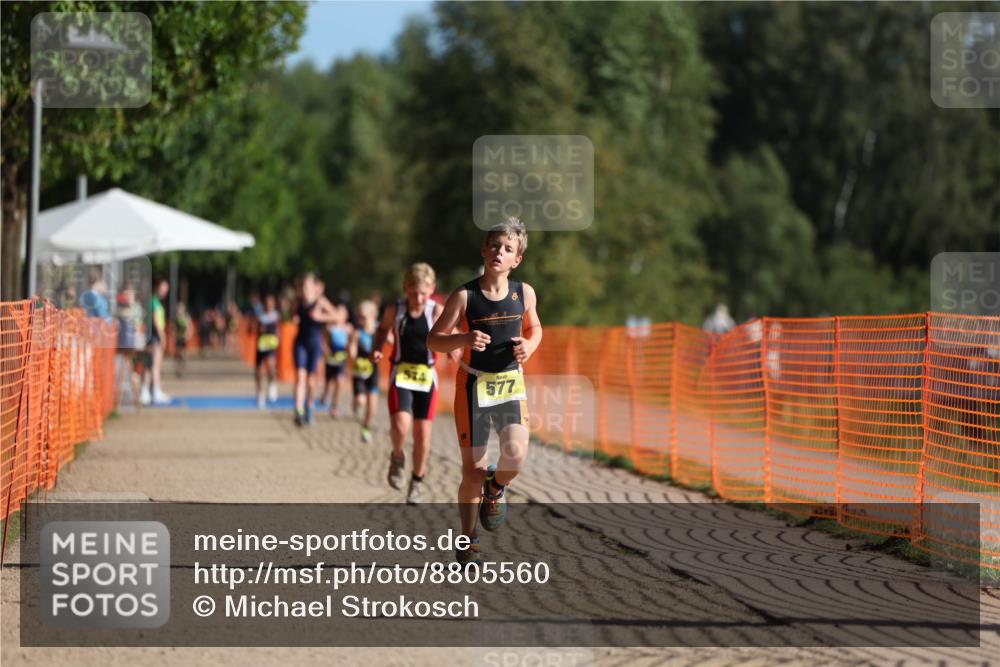 07.09.2025 - 19. Norderstedt Triathlon Michael Strokosch http://msf.ph/oto/8805560 07.09.2025 09:45:41 Laufen 574, 577 meine-sportfotos.de