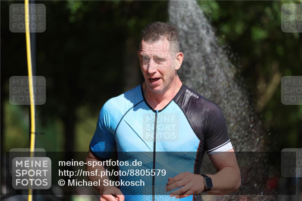 07.09.2025 - 19. Norderstedt Triathlon Michael Strokosch http://msf.ph/oto/8805579 07.09.2025 12:08:05 Laufen 734, 1223, 1288 meine-sportfotos.de