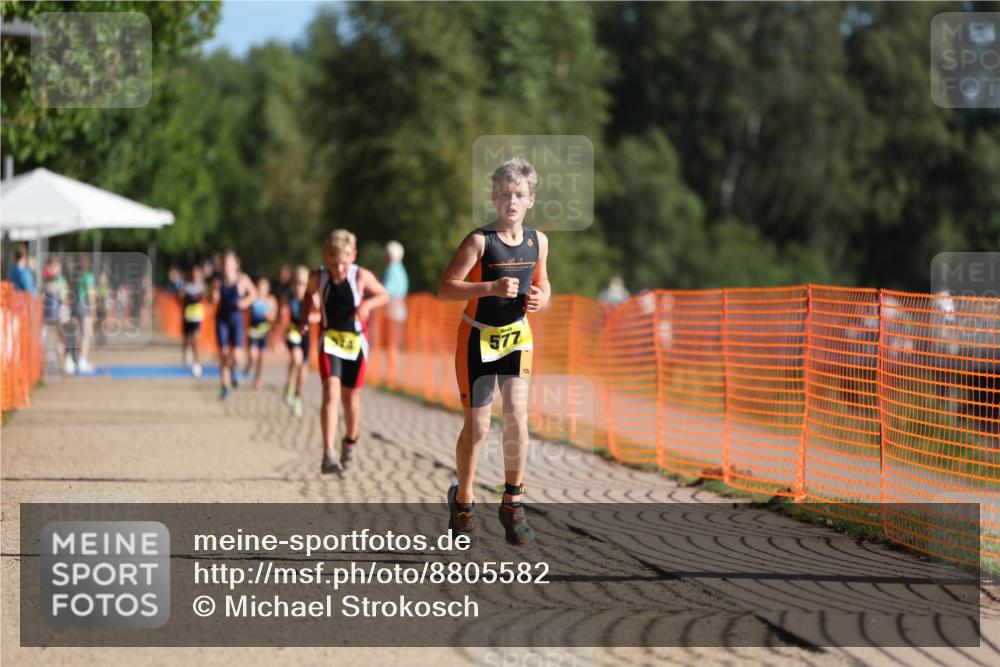 07.09.2025 - 19. Norderstedt Triathlon Michael Strokosch http://msf.ph/oto/8805582 07.09.2025 09:45:42 Laufen 574, 577 meine-sportfotos.de
