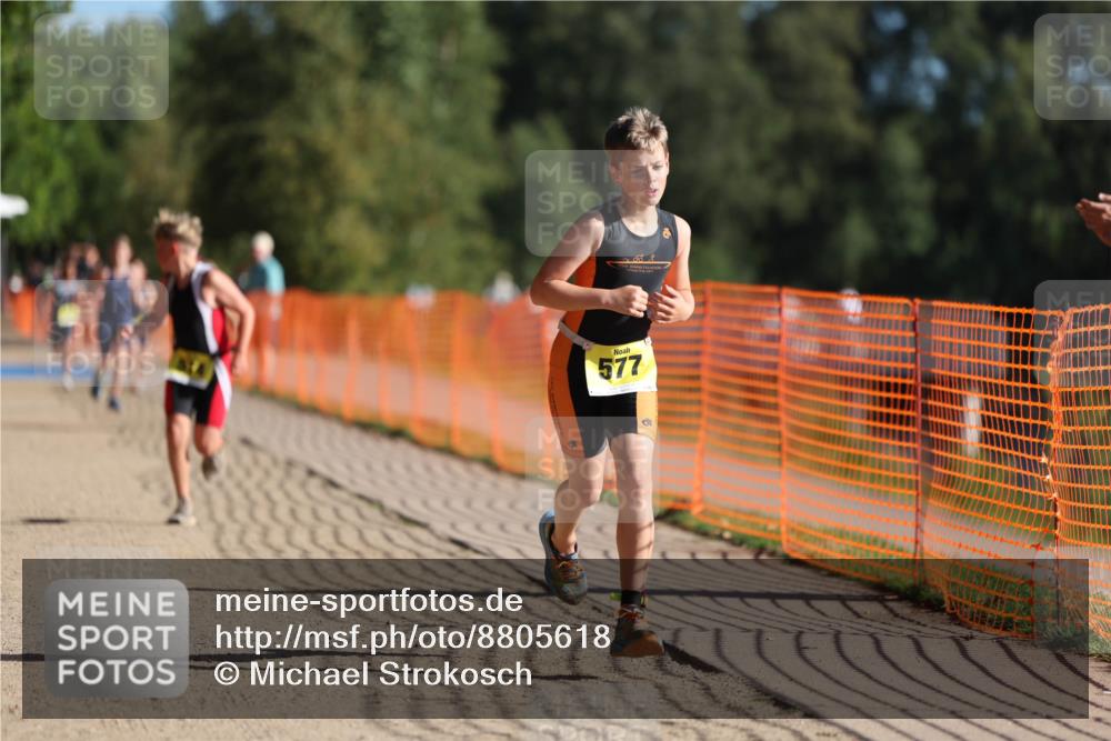 07.09.2025 - 19. Norderstedt Triathlon Michael Strokosch http://msf.ph/oto/8805618 07.09.2025 09:45:44 Laufen 574, 577 meine-sportfotos.de