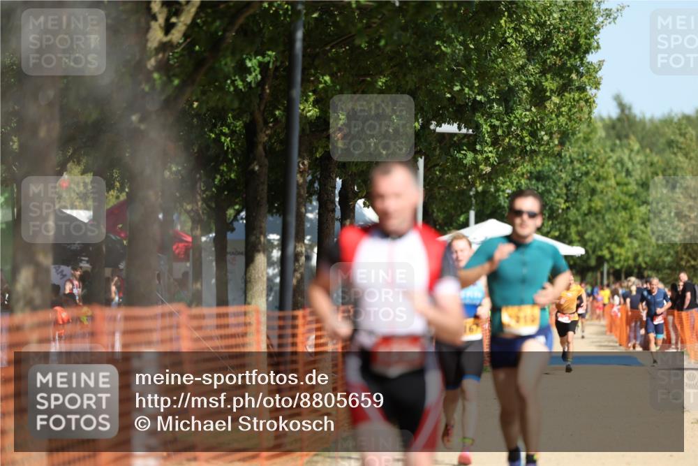 07.09.2025 - 19. Norderstedt Triathlon Michael Strokosch http://msf.ph/oto/8805659 07.09.2025 12:08:18 Laufen 1167, 1210, 1236 meine-sportfotos.de