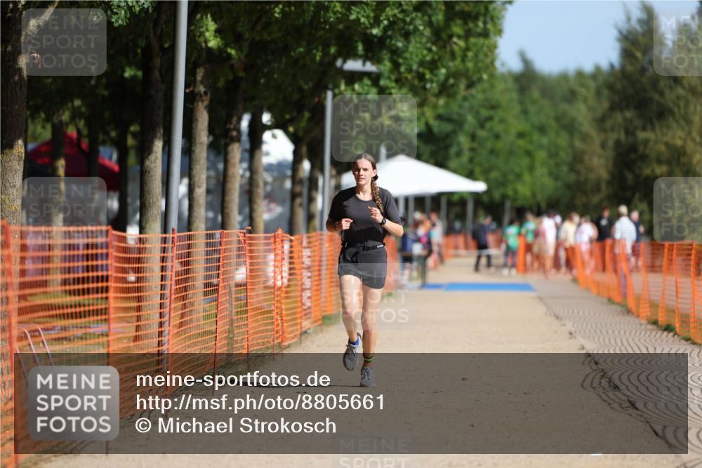 07.09.2025 - 19. Norderstedt Triathlon Michael Strokosch http://msf.ph/oto/8805661 07.09.2025 11:11:35 Laufen 666 meine-sportfotos.de