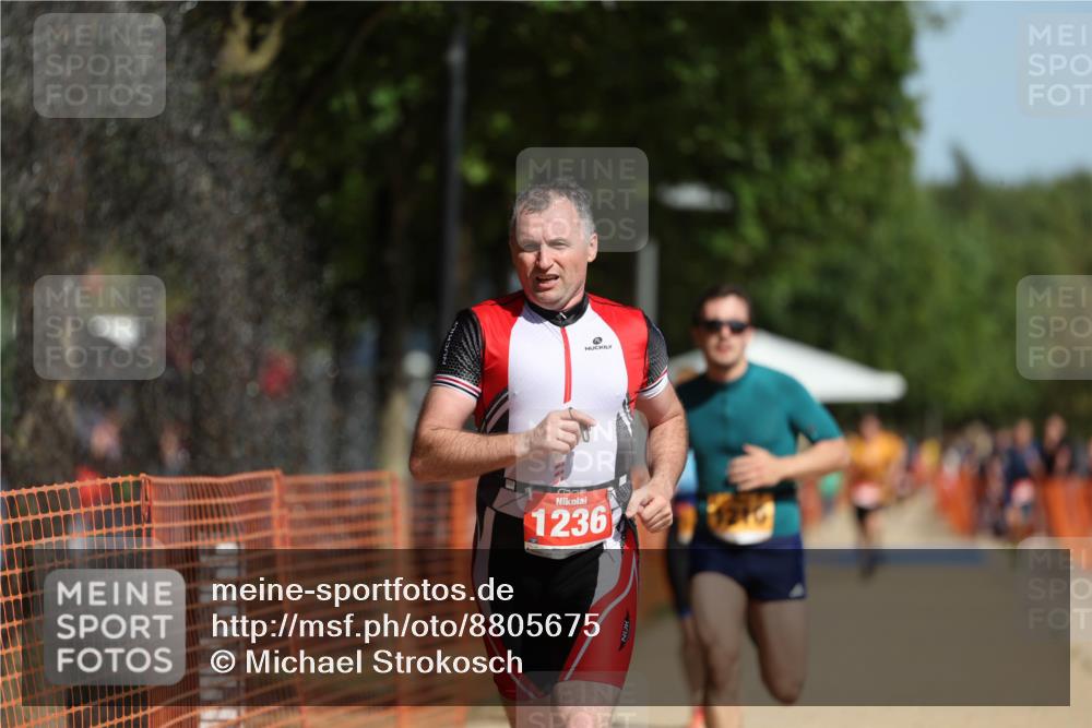 07.09.2025 - 19. Norderstedt Triathlon Michael Strokosch http://msf.ph/oto/8805675 07.09.2025 12:08:19 Laufen 1167, 1210, 1236 meine-sportfotos.de