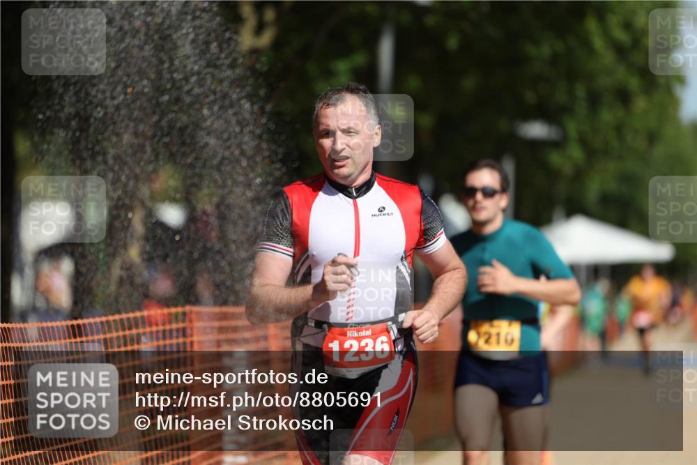 07.09.2025 - 19. Norderstedt Triathlon Michael Strokosch http://msf.ph/oto/8805691 07.09.2025 12:08:20 Laufen 1167, 1210, 1236 meine-sportfotos.de