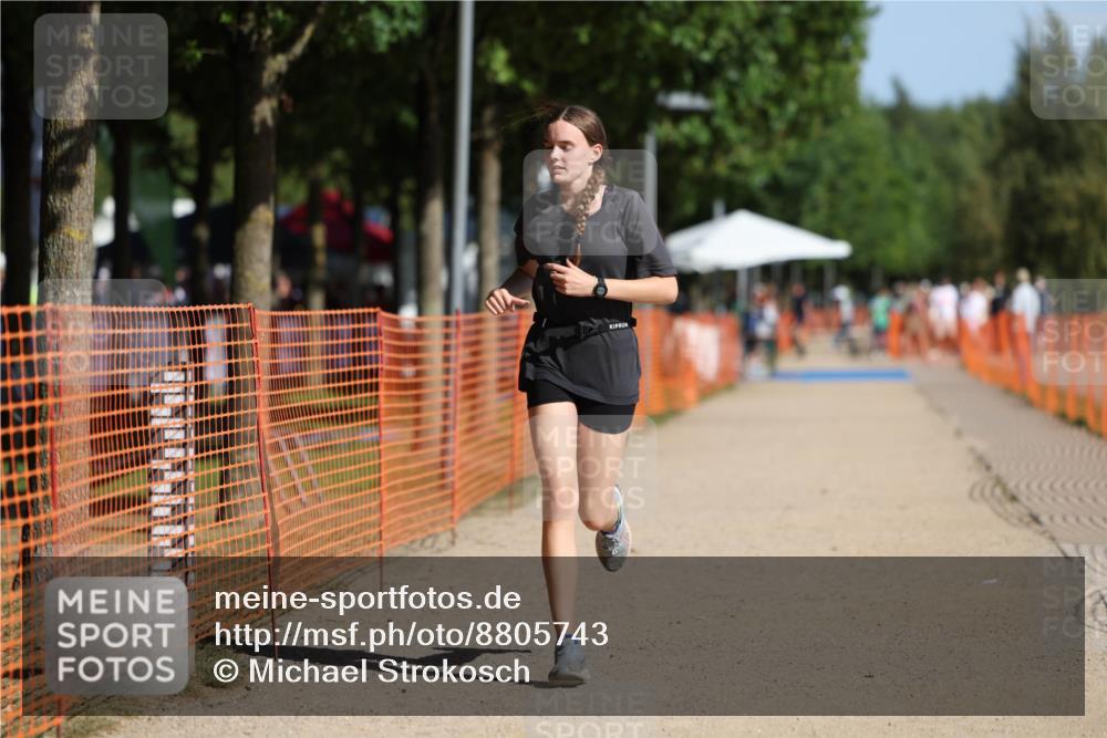 07.09.2025 - 19. Norderstedt Triathlon Michael Strokosch http://msf.ph/oto/8805743 07.09.2025 11:11:38 Laufen 666 meine-sportfotos.de