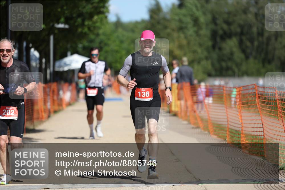 07.09.2025 - 19. Norderstedt Triathlon Michael Strokosch http://msf.ph/oto/8805746 07.09.2025 12:38:08 Laufen 136, 202, 1378 meine-sportfotos.de