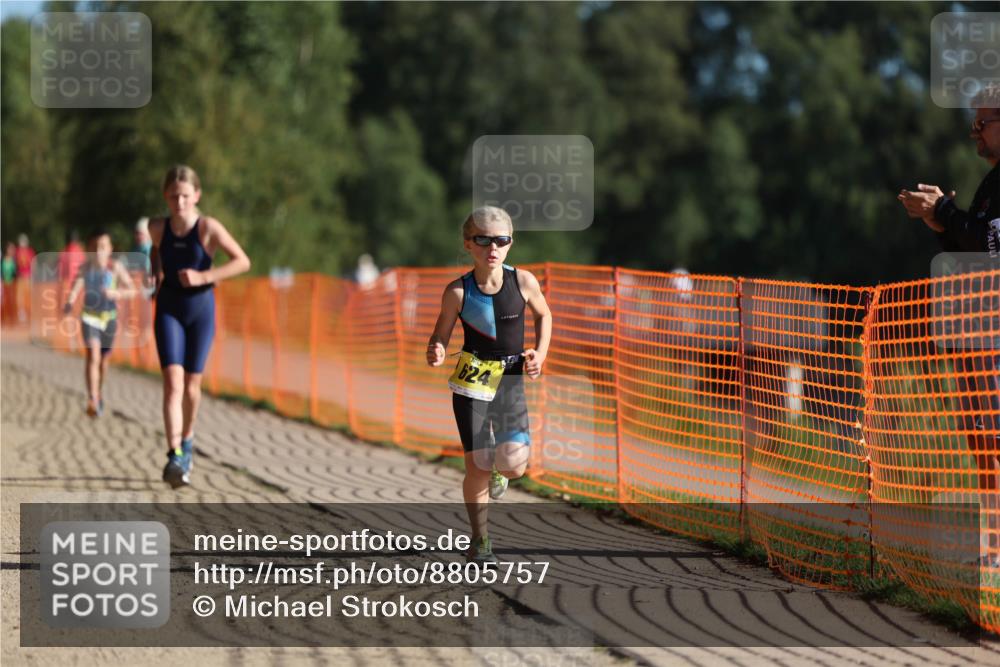 07.09.2025 - 19. Norderstedt Triathlon Michael Strokosch http://msf.ph/oto/8805757 07.09.2025 09:45:51 Laufen 554, 574, 619, 624 meine-sportfotos.de