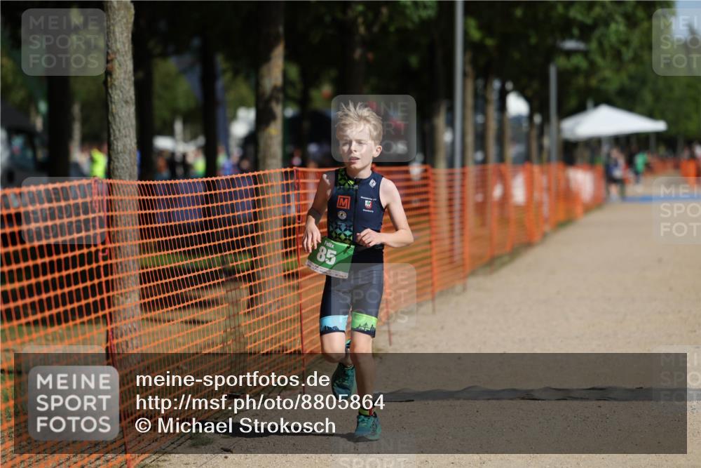 07.09.2025 - 19. Norderstedt Triathlon Michael Strokosch http://msf.ph/oto/8805864 07.09.2025 11:12:40 Laufen 85 meine-sportfotos.de
