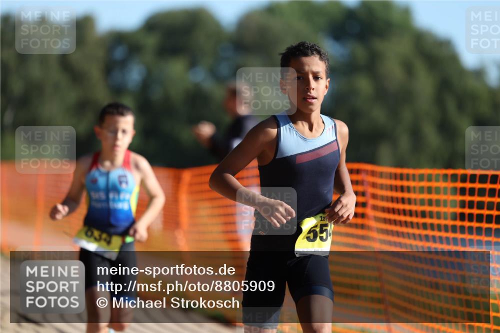 07.09.2025 - 19. Norderstedt Triathlon Michael Strokosch http://msf.ph/oto/8805909 07.09.2025 09:45:59 Laufen 554, 619, 634 meine-sportfotos.de