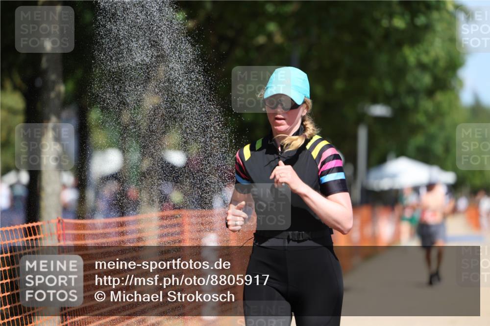 07.09.2025 - 19. Norderstedt Triathlon Michael Strokosch http://msf.ph/oto/8805917 07.09.2025 12:38:21 Laufen 182, 299, 715 meine-sportfotos.de