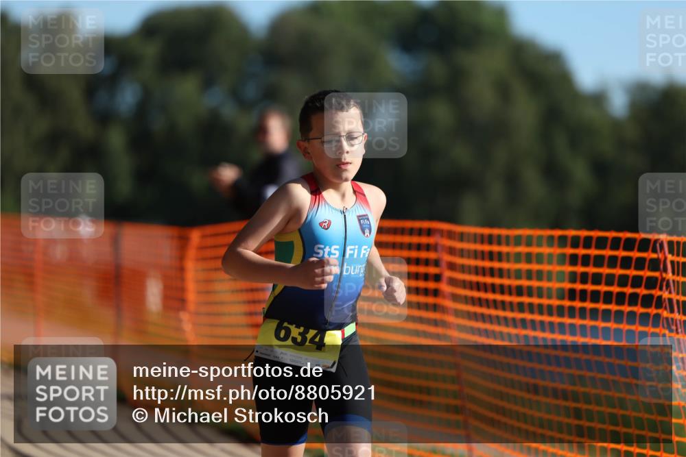 07.09.2025 - 19. Norderstedt Triathlon Michael Strokosch http://msf.ph/oto/8805921 07.09.2025 09:46:00 Laufen 554, 619, 634 meine-sportfotos.de