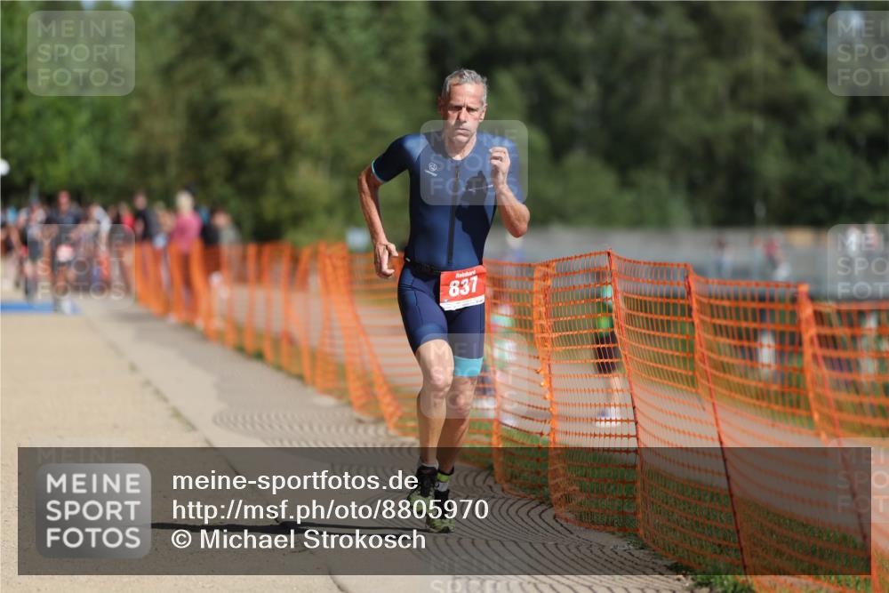 07.09.2025 - 19. Norderstedt Triathlon Michael Strokosch http://msf.ph/oto/8805970 07.09.2025 12:08:33 Laufen 149, 837 meine-sportfotos.de
