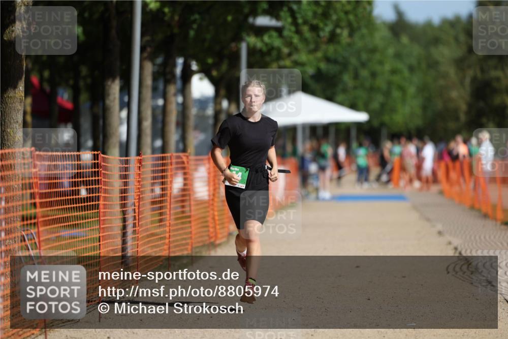 07.09.2025 - 19. Norderstedt Triathlon Michael Strokosch http://msf.ph/oto/8805974 07.09.2025 11:13:16 Laufen 644 meine-sportfotos.de