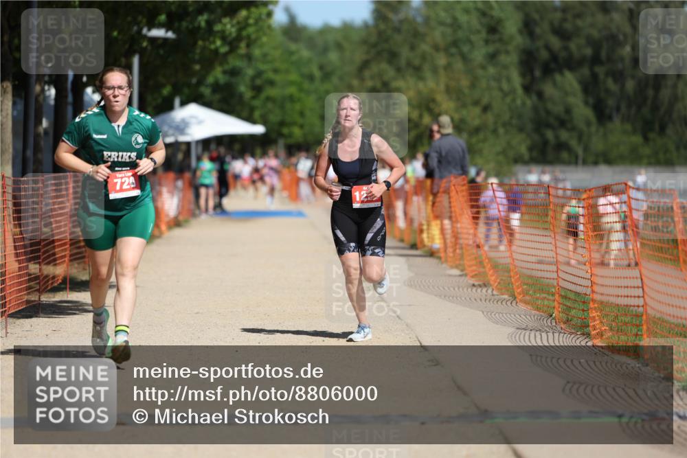 07.09.2025 - 19. Norderstedt Triathlon Michael Strokosch http://msf.ph/oto/8806000 07.09.2025 12:38:32 Laufen 720, 1224 meine-sportfotos.de