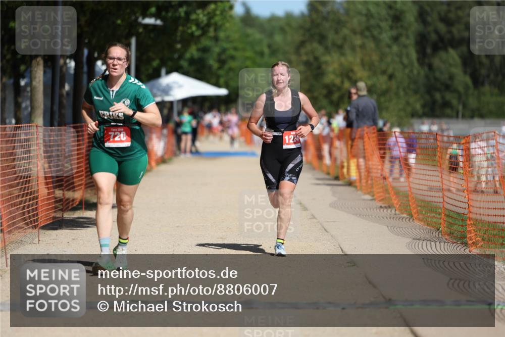 07.09.2025 - 19. Norderstedt Triathlon Michael Strokosch http://msf.ph/oto/8806007 07.09.2025 12:38:32 Laufen 720, 1224 meine-sportfotos.de