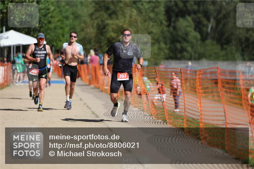 07.09.2025 - 19. Norderstedt Triathlon Michael Strokosch http://msf.ph/oto/8806021 07.09.2025 12:08:48 Laufen 185, 253, 806 meine-sportfotos.de