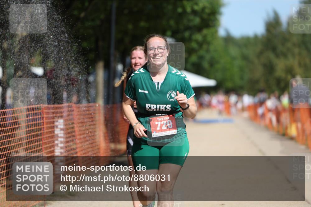 07.09.2025 - 19. Norderstedt Triathlon Michael Strokosch http://msf.ph/oto/8806031 07.09.2025 12:38:34 Laufen 720, 1224 meine-sportfotos.de