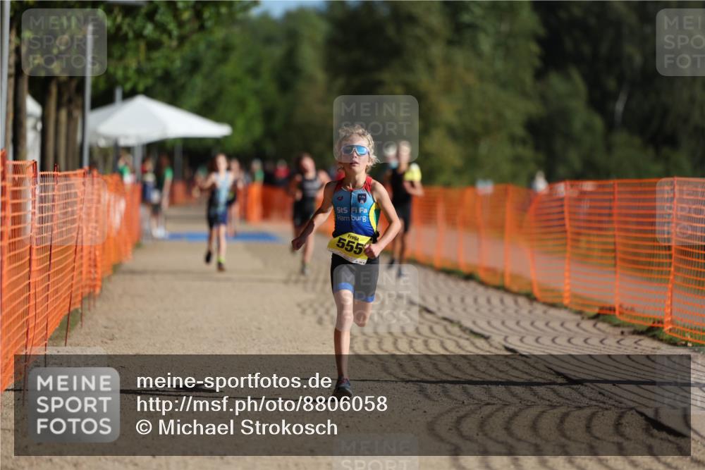 07.09.2025 - 19. Norderstedt Triathlon Michael Strokosch http://msf.ph/oto/8806058 07.09.2025 09:46:16 Laufen 555, 597 meine-sportfotos.de