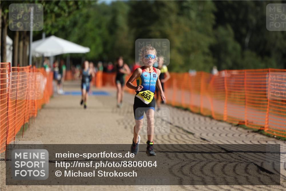 07.09.2025 - 19. Norderstedt Triathlon Michael Strokosch http://msf.ph/oto/8806064 07.09.2025 09:46:16 Laufen 555, 597 meine-sportfotos.de