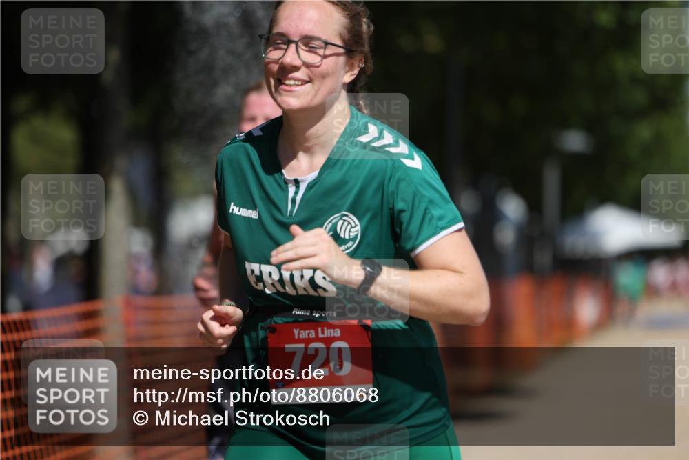 07.09.2025 - 19. Norderstedt Triathlon Michael Strokosch http://msf.ph/oto/8806068 07.09.2025 12:38:35 Laufen 720, 1224 meine-sportfotos.de