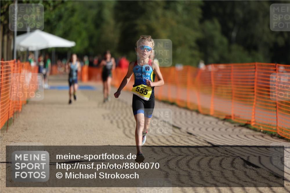 07.09.2025 - 19. Norderstedt Triathlon Michael Strokosch http://msf.ph/oto/8806070 07.09.2025 09:46:16 Laufen 555, 597 meine-sportfotos.de